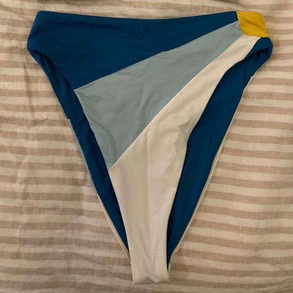 L*Space Lizzie Luca Bikini Set Sunburst - Size Small - Top and Bottom - Picture 6 of 7